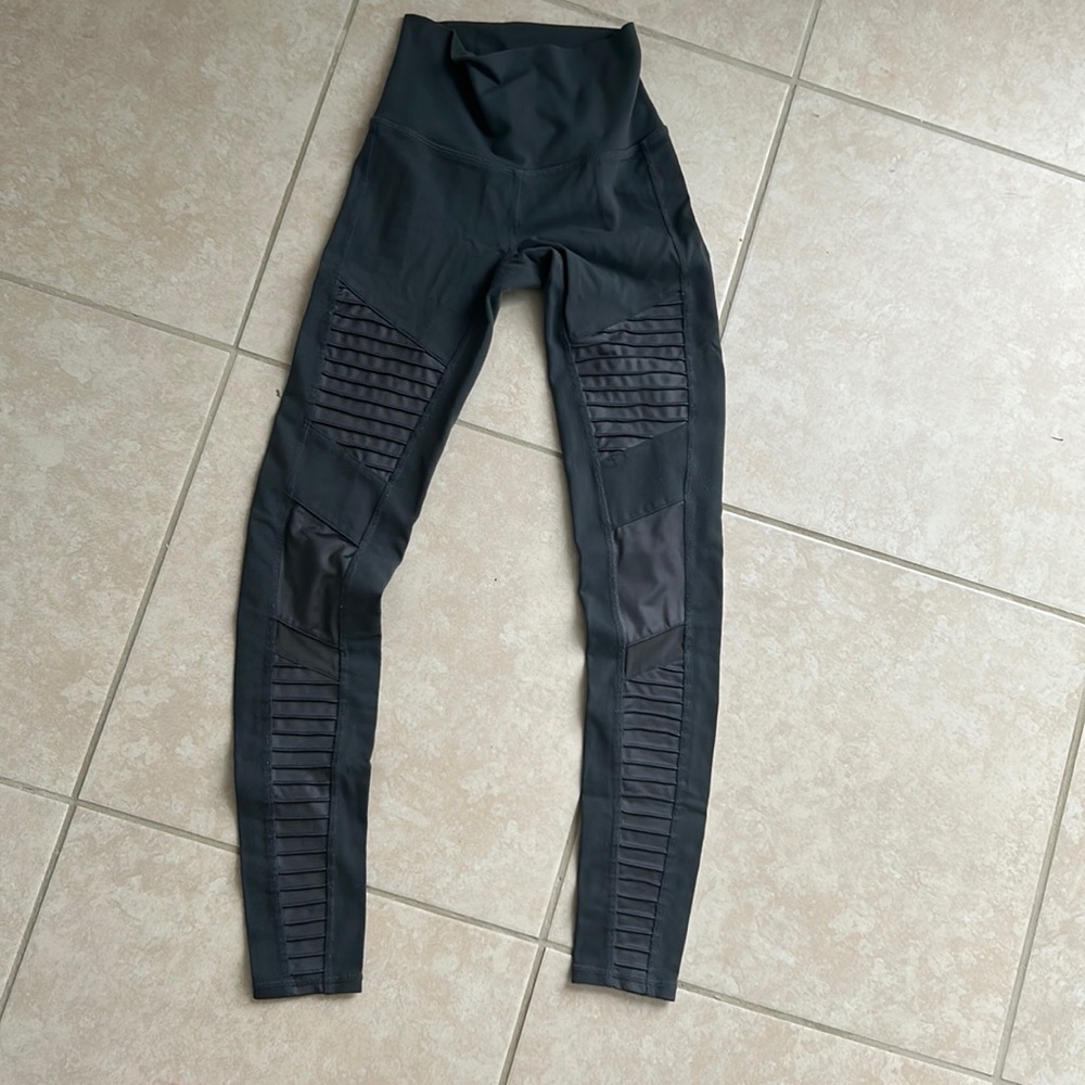 Alo yoga moto leggings